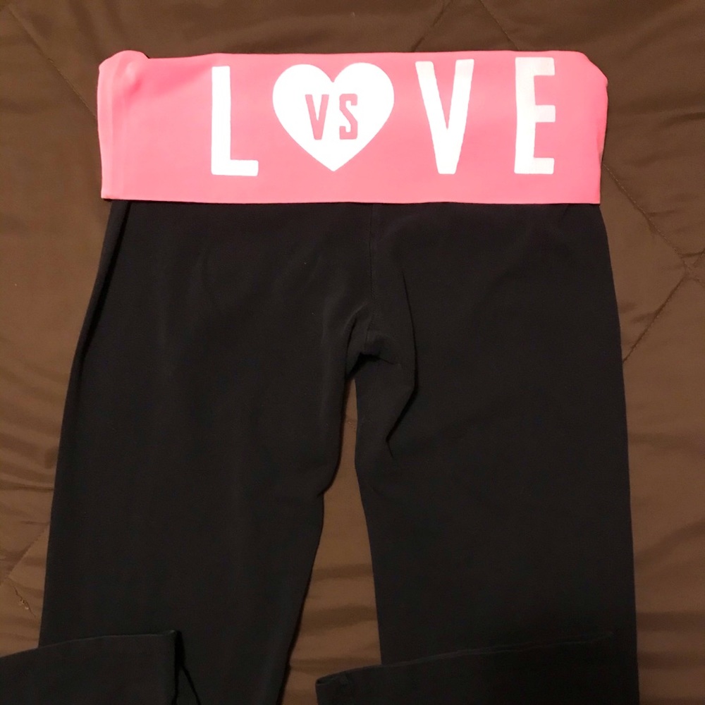 Victoria’s Secret LOVE yoga pants Medium Long